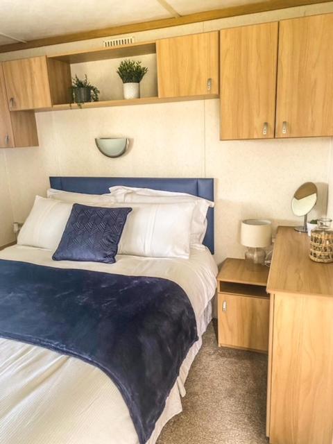 הוילה Crowle  The Hygge Retreat At 7 Lakes Country Park, Lincolnshire מראה חיצוני תמונה